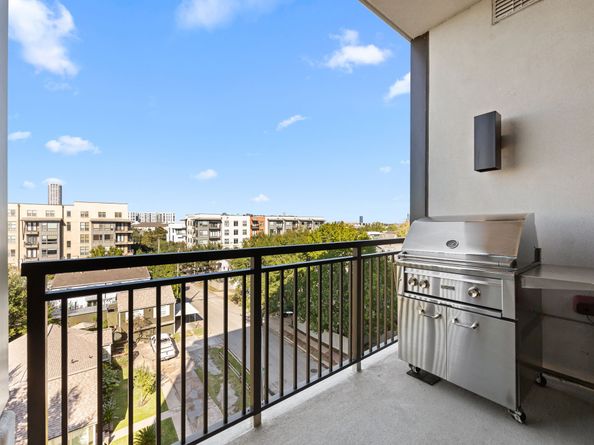 2323 W Main Street 506, Houston TX 77098