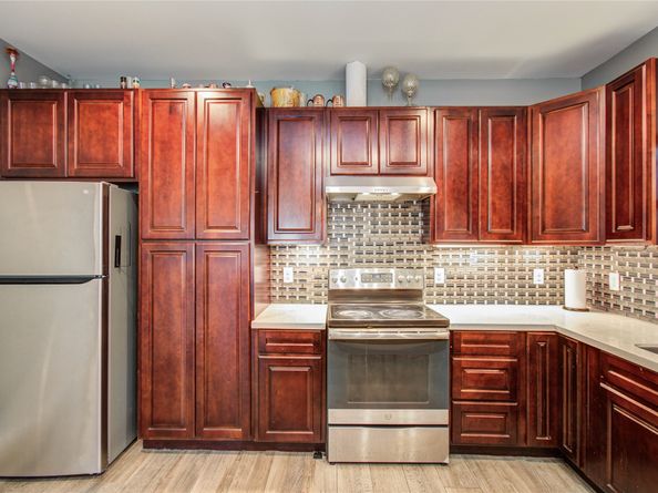 8040 Howton St Street 1/2, Houston TX 77028