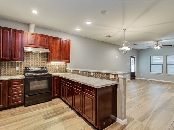 8040 Howton St Street 1/2, Houston TX 77028