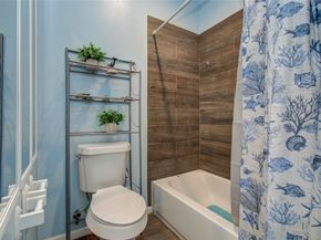 8040 Howton St Street 1/2, Houston TX 77028