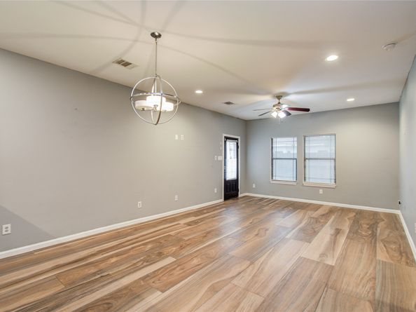 8040 Howton St Street 1/2, Houston TX 77028