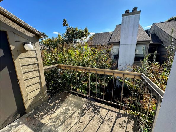 10053 Westpark Drive 298, Houston TX 77042