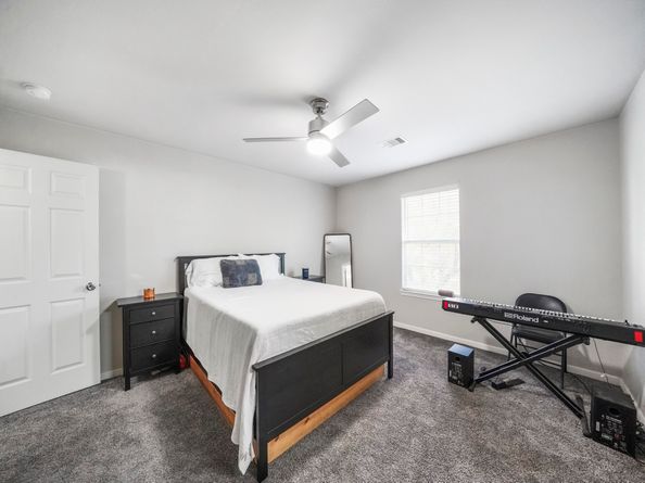 910 Rosewick Street, Houston TX 77015