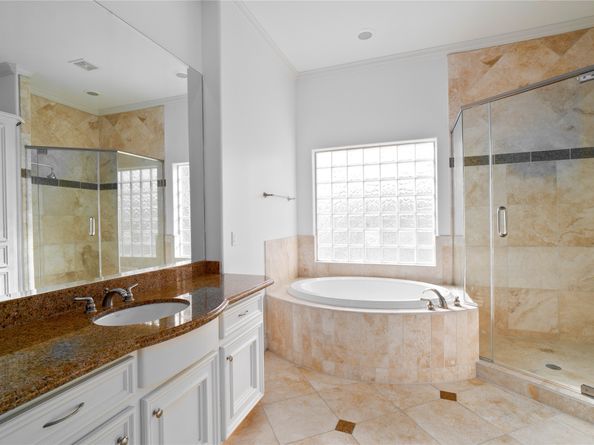 704 Welch Street, Houston TX 77006