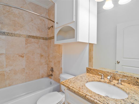 704 Welch Street, Houston TX 77006