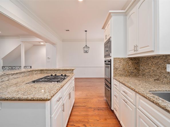 704 Welch Street, Houston TX 77006