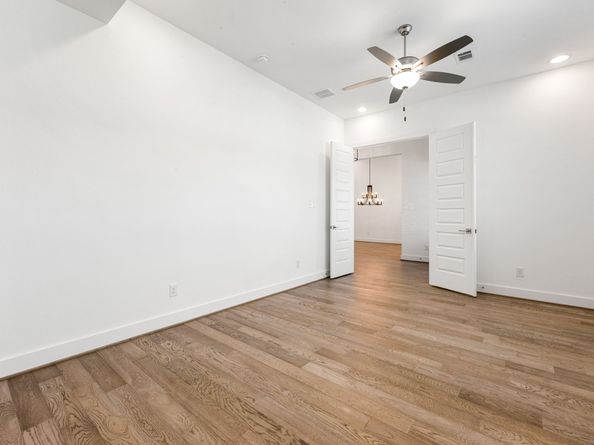 998 Briac Ln, Conroe TX 77301