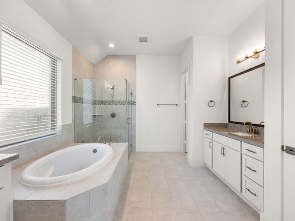 998 Briac Ln, Conroe TX 77301