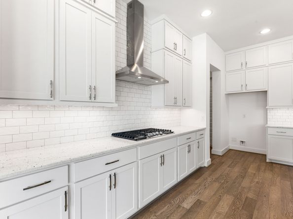 998 Briac Ln, Conroe TX 77301