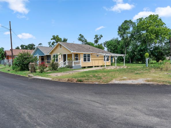 2417 Lee Street, Houston TX 77026