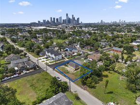 2417 Lee Street, Houston TX 77026