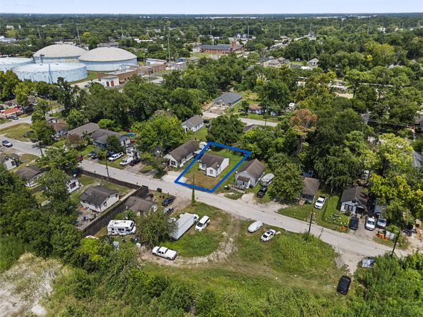 7328 Parkes Street, Houston TX 77088