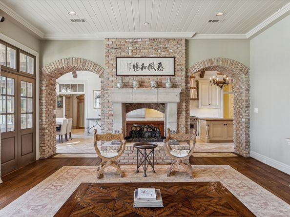 24 Miramar Heights Circle, Sugar Land TX 77479