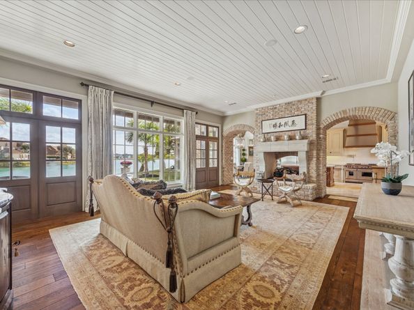 24 Miramar Heights Circle, Sugar Land TX 77479