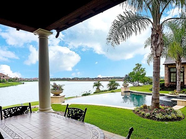 24 Miramar Heights Circle, Sugar Land TX 77479