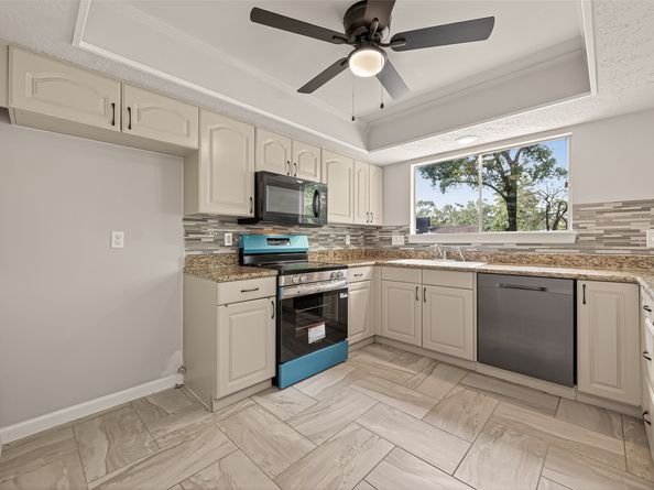 2923 Royal Glen Drive, Houston TX 77339