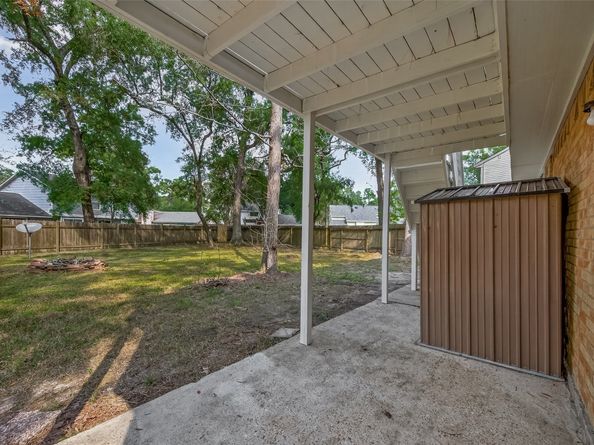 2923 Royal Glen Drive, Houston TX 77339