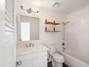 2100 Commonwealth Street G, Houston TX 77006