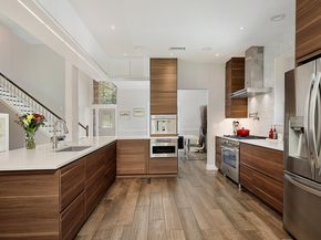 10 Acacia Park Place, The Woodlands TX 77382