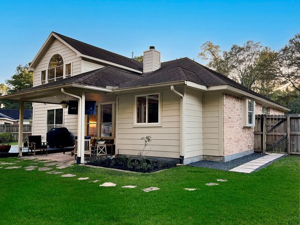 10 Acacia Park Place, The Woodlands TX 77382