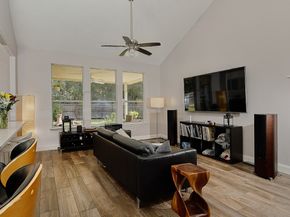 10 Acacia Park Place, The Woodlands TX 77382