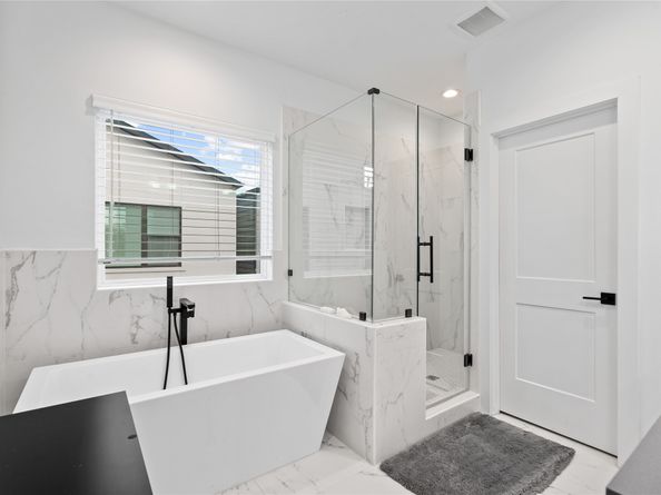 2404 Hadley Street C, Houston TX 77003