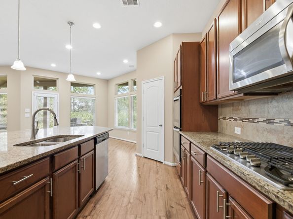 1810 Nantz Lane, Conroe TX 77304