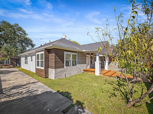 310 Hunt Street, Houston TX 77003