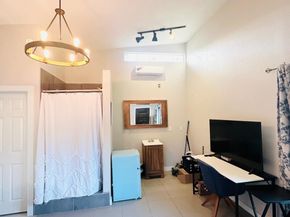 310 Hunt Street, Houston TX 77003