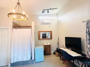 310 Hunt Street, Houston TX 77003