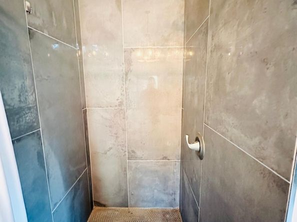 310 Hunt Street, Houston TX 77003