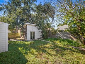 310 Hunt Street, Houston TX 77003