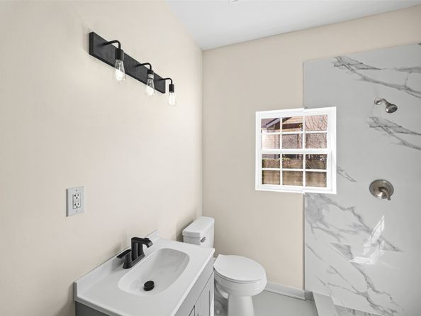 310 Hunt Street, Houston TX 77003