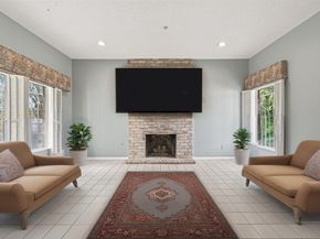 16 Tiffany Square, Sugar Land TX 77478