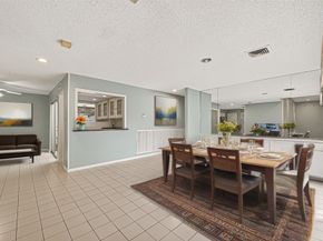 16 Tiffany Square, Sugar Land TX 77478