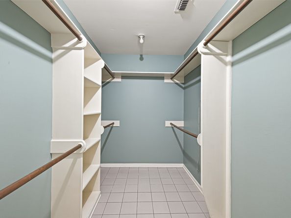 16 Tiffany Square, Sugar Land TX 77478