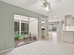 16 Tiffany Square, Sugar Land TX 77478