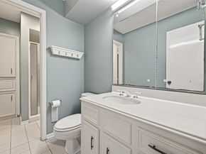 16 Tiffany Square, Sugar Land TX 77478