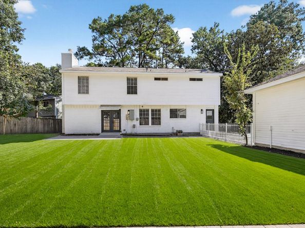 19 Hickory Oak Drive, Spring TX 77381