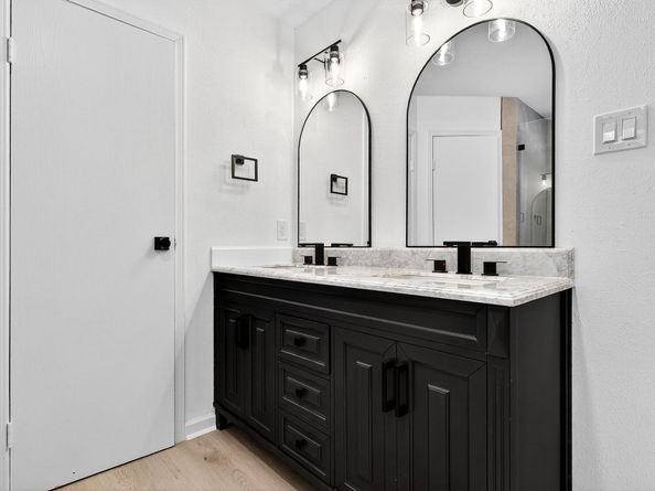 19 Hickory Oak Drive, Spring TX 77381