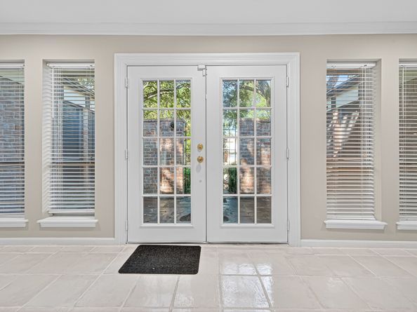 13903 Chevy Chase Drive, Houston TX 77077