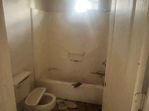 2715 Chapman Street, Houston TX 77009