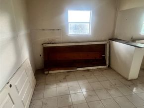 2715 Chapman Street, Houston TX 77009