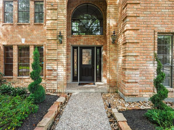 2406 Deep Lake Drive, Kingwood TX 77345