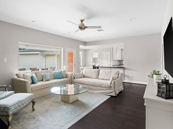 5743 Jason Street, Houston TX 77096