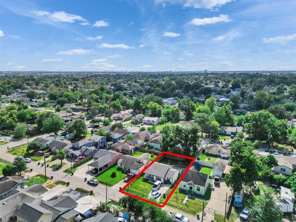 6802 Force Street, Houston TX 77020