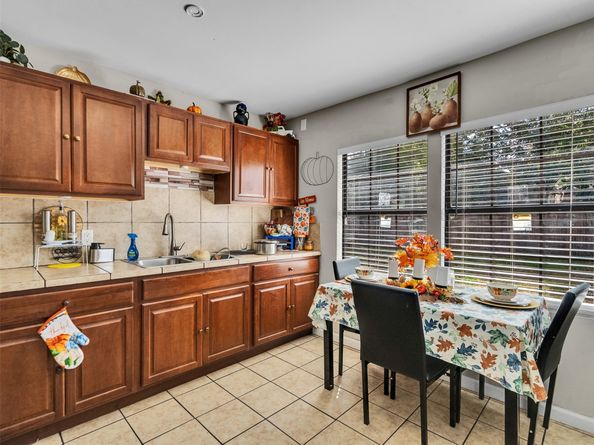 6802 Force Street, Houston TX 77020