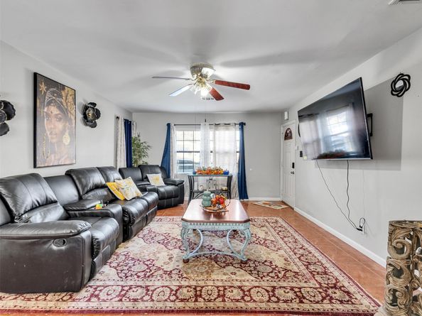 6802 Force Street, Houston TX 77020