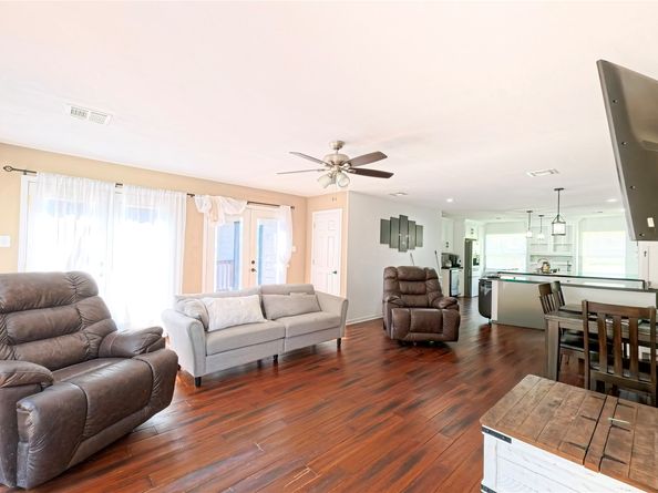 24206 Creekview Drive, Spring TX 77389