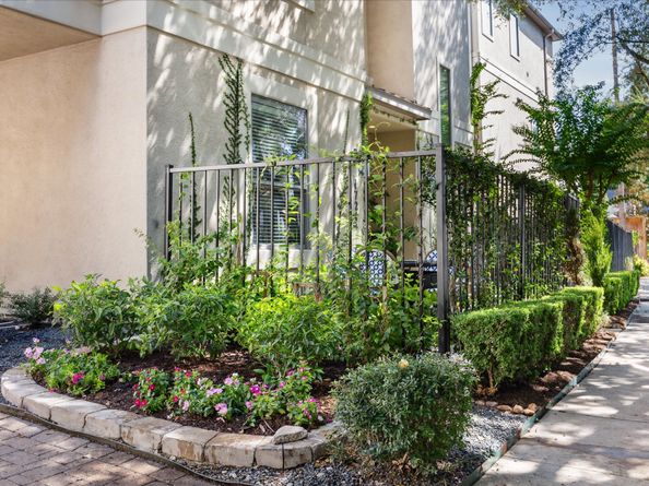 4724 Banning Drive A, Houston TX 77027